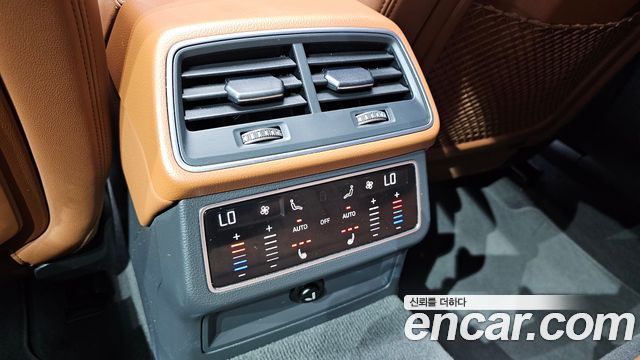 Audi A6 2021 — photo 20