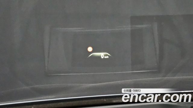BMW 5-Series 2018 — photo 12