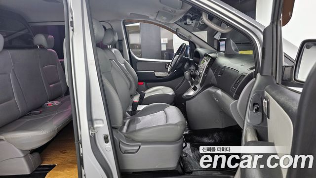 Hyundai Starex 2013 — photo 10