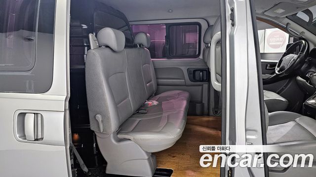 Hyundai Starex 2013 — photo 12