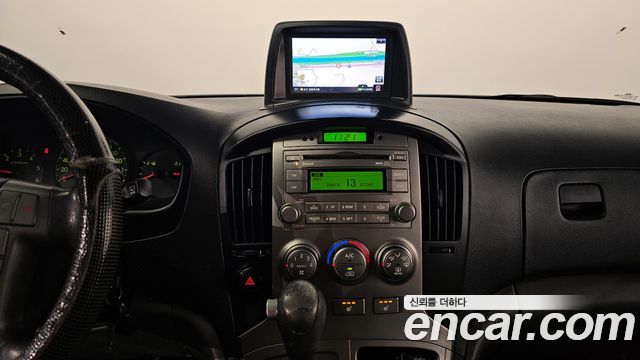 Hyundai Starex 2013 — photo 14