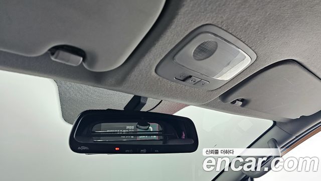 Hyundai Starex 2013 — photo 16
