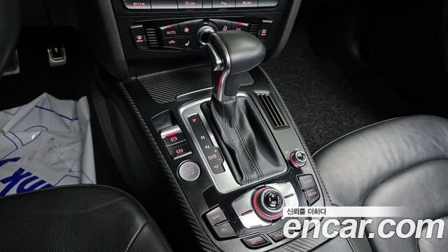 Audi A4 2015 — photo 9