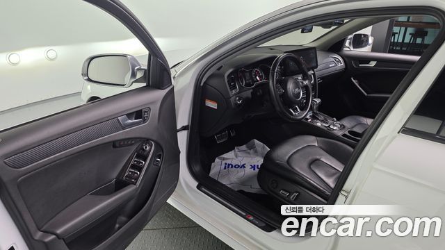 Audi A4 2015 — photo 11