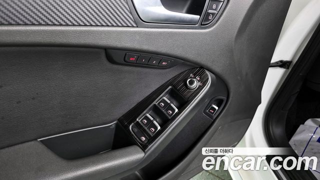 Audi A4 2015 — photo 17
