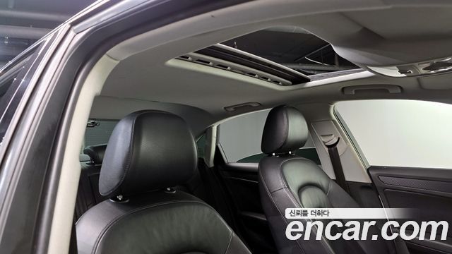 Audi A4 2015 — photo 18