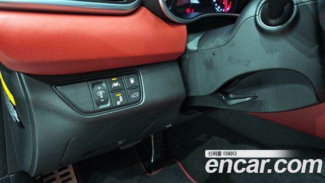 Genesis G70 2018 — photo 24