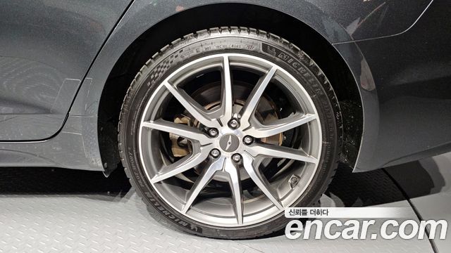 Genesis G70 2018 — photo 7
