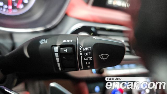 Genesis G70 2018 — photo 32