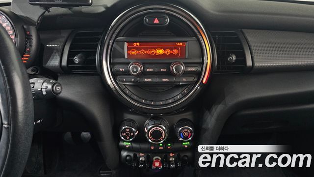 Mini Cooper 2016 — photo 14