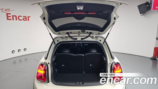 Mini Cooper 2016 — photo 19