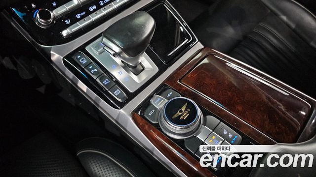 Genesis EQ900 2016 — photo 9