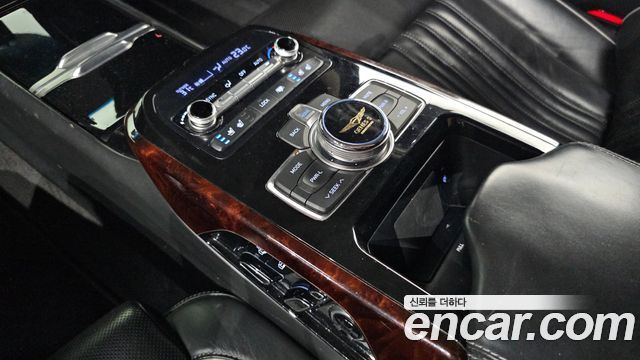 Genesis EQ900 2016 — photo 19