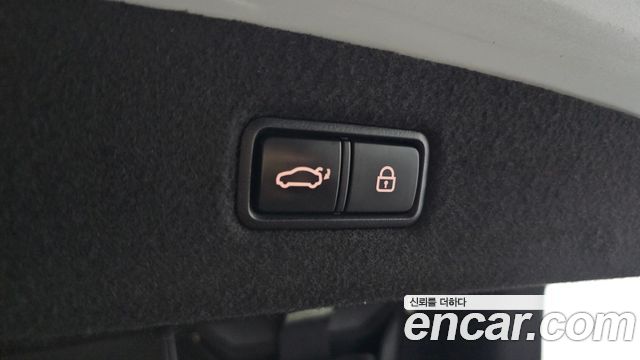 Genesis EQ900 2016 — photo 20