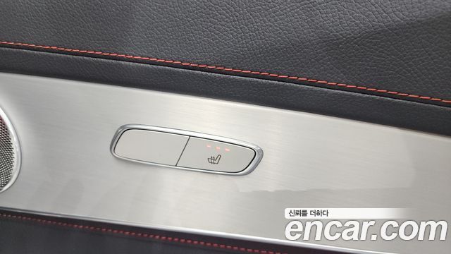 Mercedes-Benz GLC-Class 2021 — photo 19