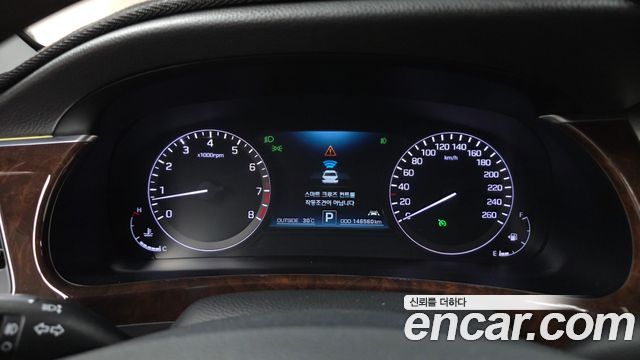 Hyundai Equus 2015 — photo 8