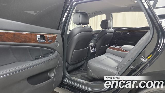Hyundai Equus 2015 — photo 17