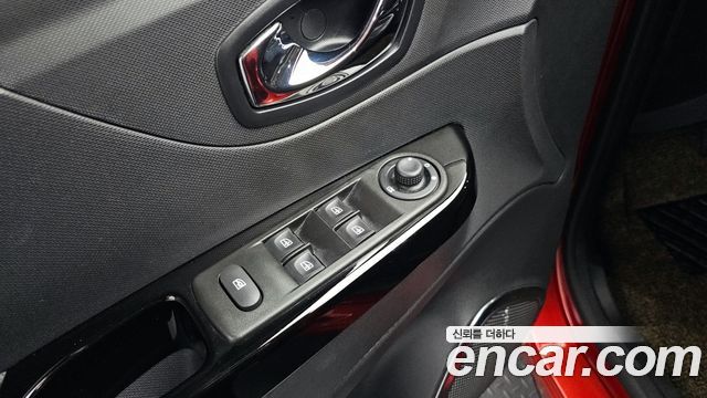 Renault Korea QM3 2015 — photo 18