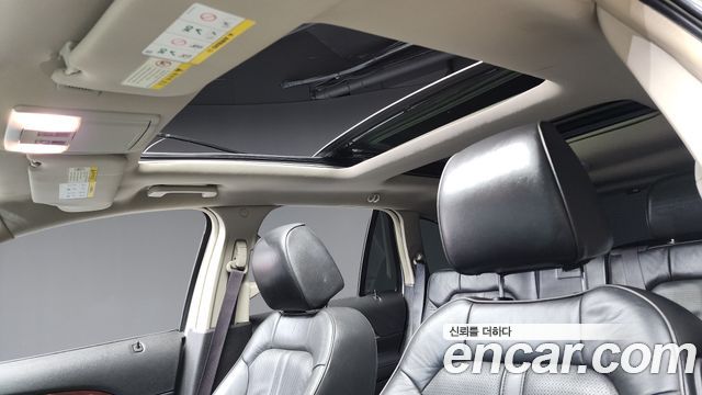 Lincoln MKX 2013 — photo 17