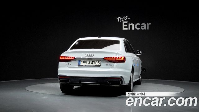 Audi A4 2021 — photo 4