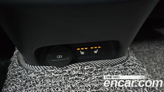 Volvo XC40 2022 — photo 18