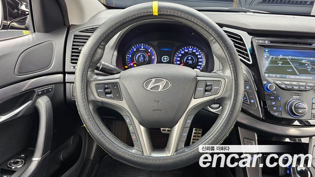 Hyundai i40 2012 — photo 13