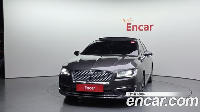 Lincoln MKZ 2018 — photo 3