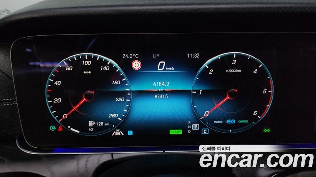 Mercedes-Benz CLS-Class 2022 — photo 8