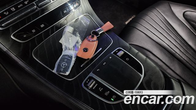 Mercedes-Benz CLS-Class 2022 — photo 17