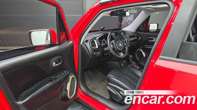 Jeep Renegade 2017 — photo 10