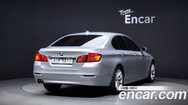 BMW 5-Series 2015 — photo 2