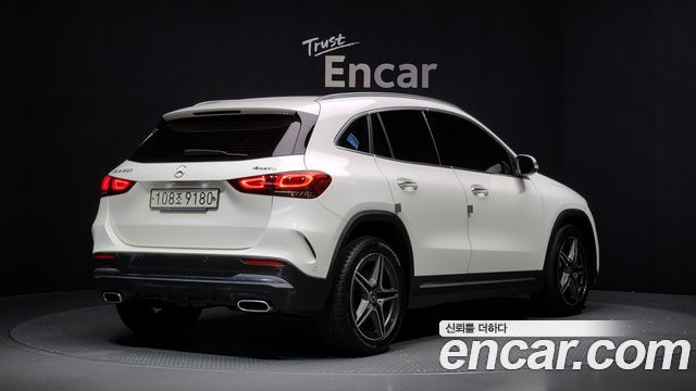 Mercedes-Benz GLA-Class 2020 — photo 2