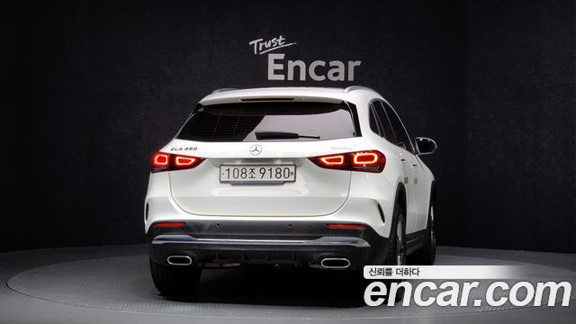 Mercedes-Benz GLA-Class 2020 — photo 4