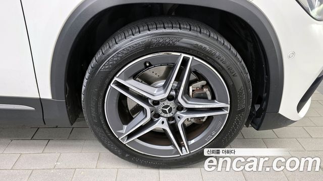Mercedes-Benz GLA-Class 2020 — photo 5