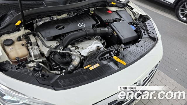 Mercedes-Benz GLA-Class 2020 — photo 6