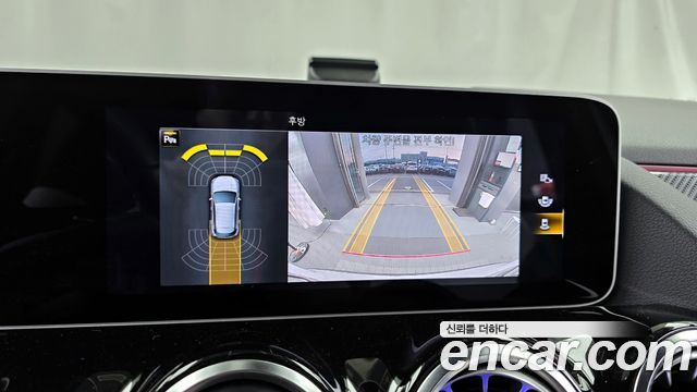 Mercedes-Benz GLA-Class 2020 — photo 15