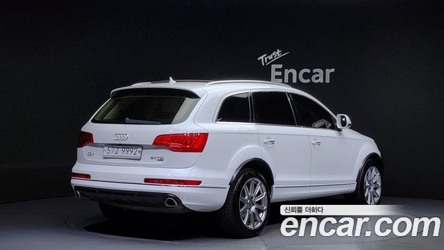 Audi Q7 2013 — photo 2