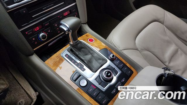 Audi Q7 2013 — photo 9