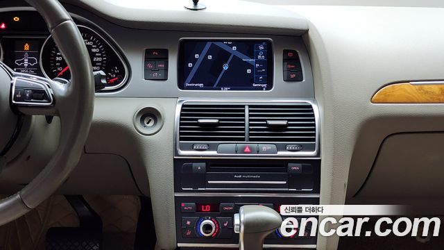 Audi Q7 2013 — photo 14