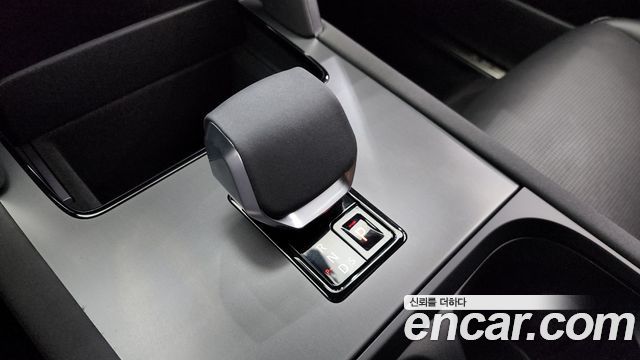 Land Rover Discovery Sport 2025 — photo 9