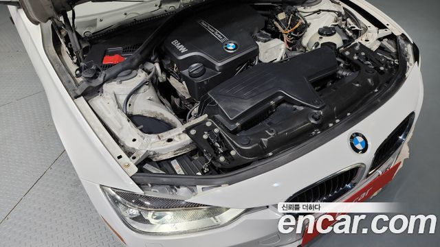 BMW 3-Series 2013 — photo 6