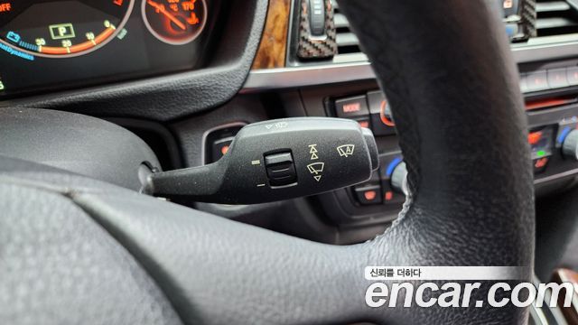 BMW 3-Series 2013 — photo 18
