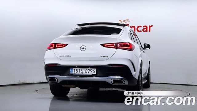 Mercedes-Benz GLE-Class 2020 — photo 4