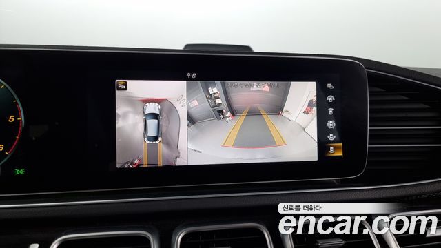 Mercedes-Benz GLE-Class 2020 — photo 15