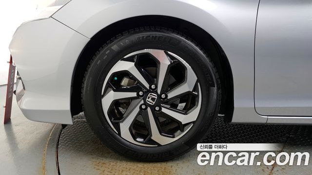 Honda Accord 2017 — photo 5