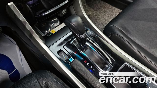 Honda Accord 2017 — photo 9