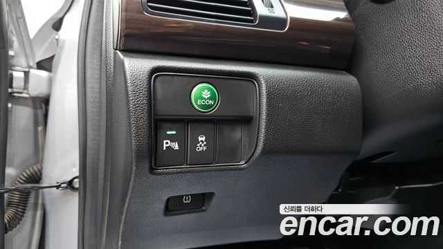 Honda Accord 2017 — photo 14