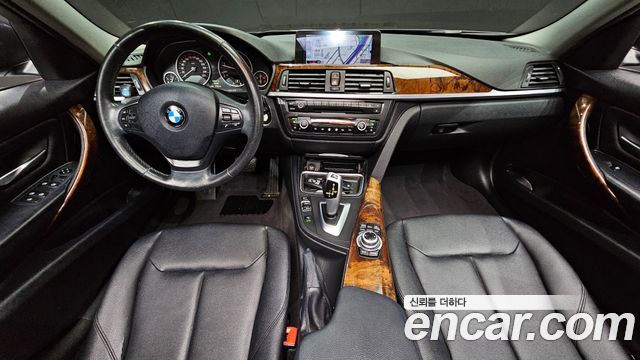 BMW 3-Series 2012 — photo 7