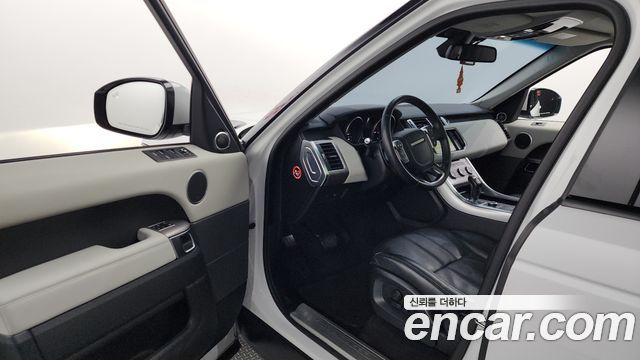 Land Rover Range Rover Sport 2016 — photo 10