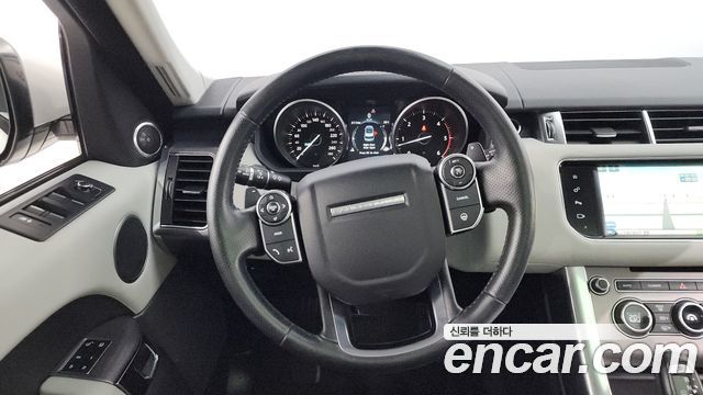 Land Rover Range Rover Sport 2016 — photo 13